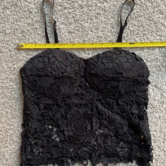 ✨Black Lace Top✨ - Picture 7 of 10